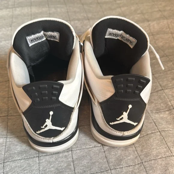 Jordan 4 Military Black - Picture 8 of 10